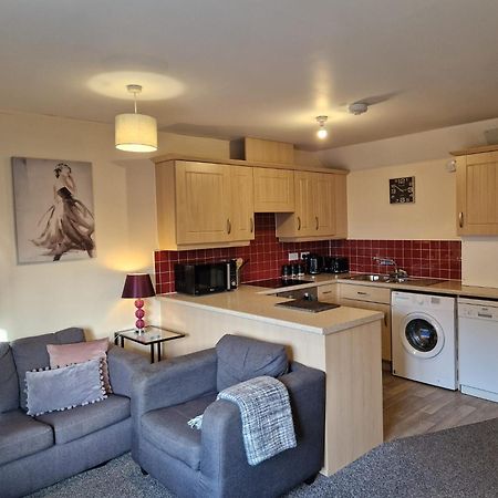 Hereford - Mayflower Coach House, Modern 2 Bedroom Property With Parking, Located South Of Hereford City, Suitable For Small Family, Couple Or Contractors - Sleeps Up To 5 Guests - Hosted By Rentmyhouse Экстерьер фото